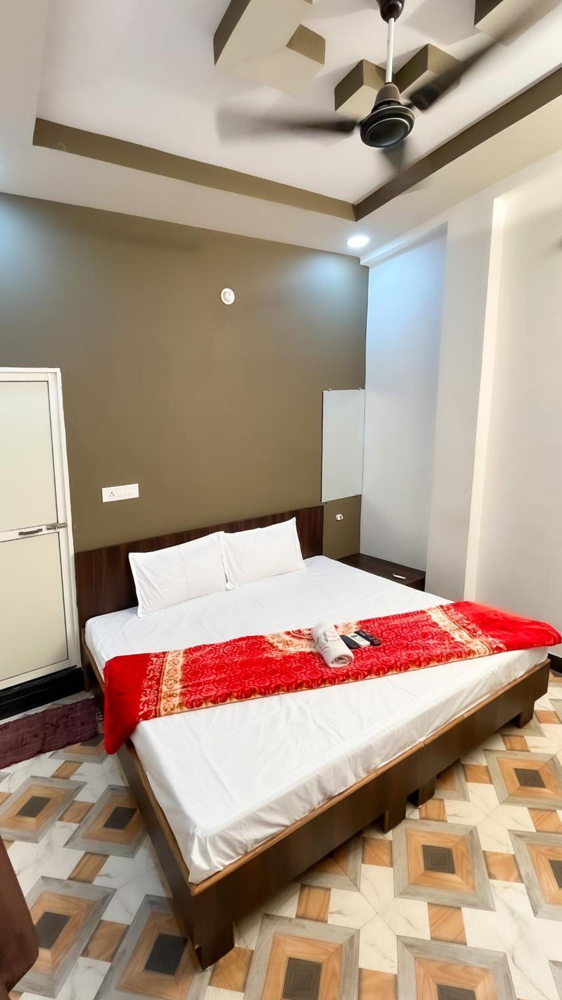 Hotel Rudraksh Удджайн Экстерьер фото